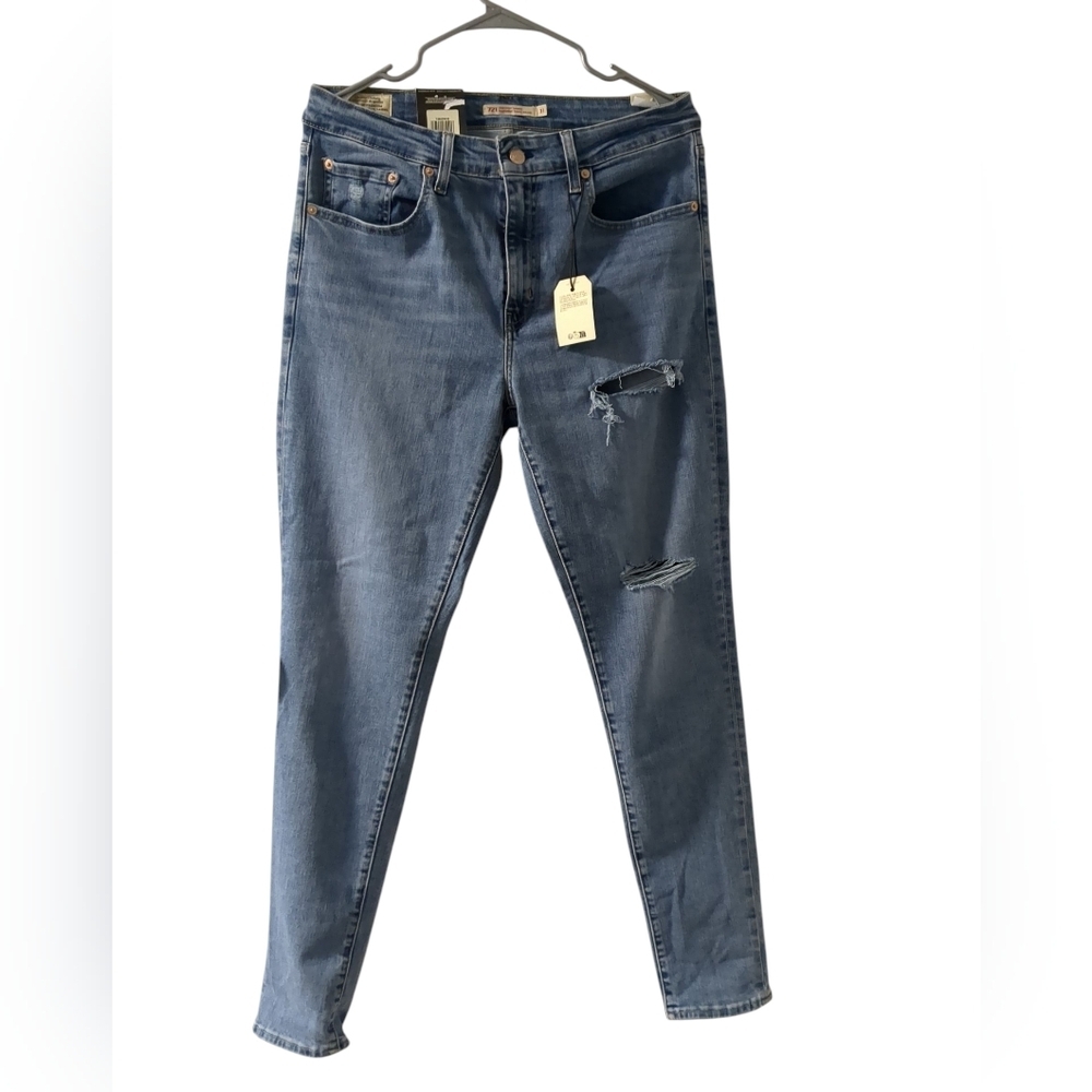 Levi's Premium 721 High Rise Skinny Blue Light Wash Denim
